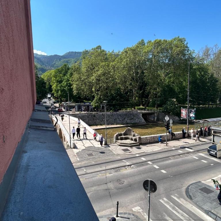 Latin Bridge Apartment Sarajevo - Apartman sa 2 Spavaće Sobe - 46