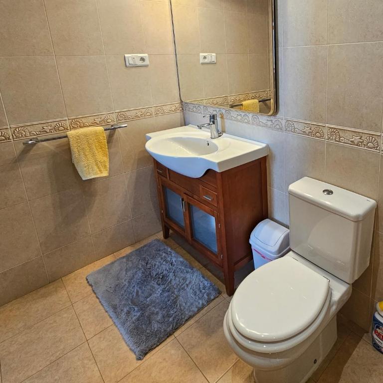 La Roca-Mediterráneo Views, 8th Floor-New Kitchen- POOL- Parking-Air Conditioning, Ceiling Fans & Free WIFI - Apartamento de 1 dormitorio - 17