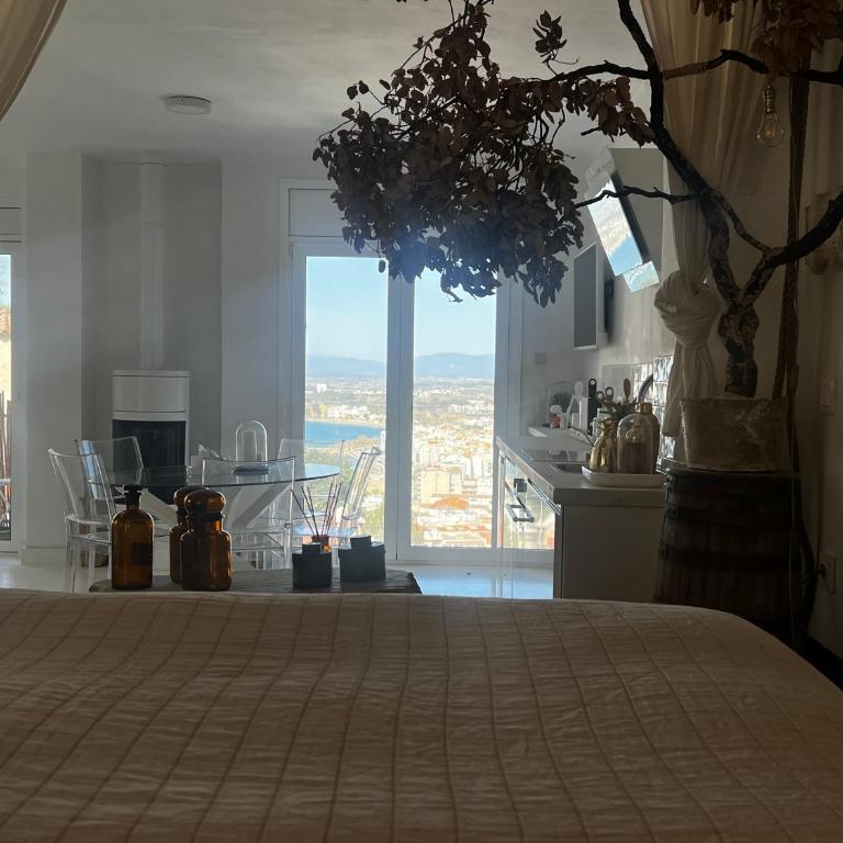 El Bohemar - One-Bedroom Apartment - 6
