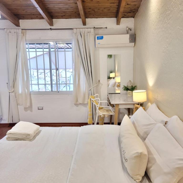 "Casa Amalia Apartamentos" Plaza Italia y Av Arístides a 50mts, lugar con jardín - Estudio - 4