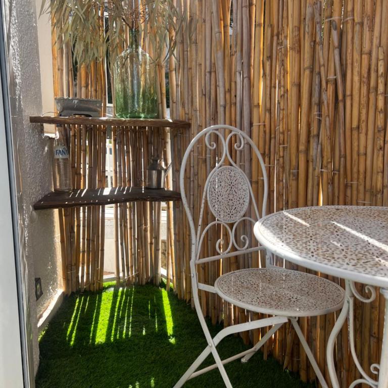 El Bohemar - One-Bedroom Apartment - 7