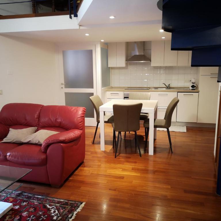 Marina Apartment City Centre - Two-Bedroom Apartment - 3