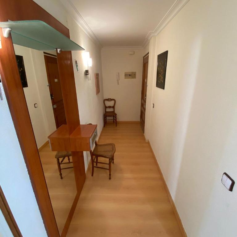 Appartement Centre-ville Rosas a 100 mètre de la mer - Three-Bedroom Apartment - 11