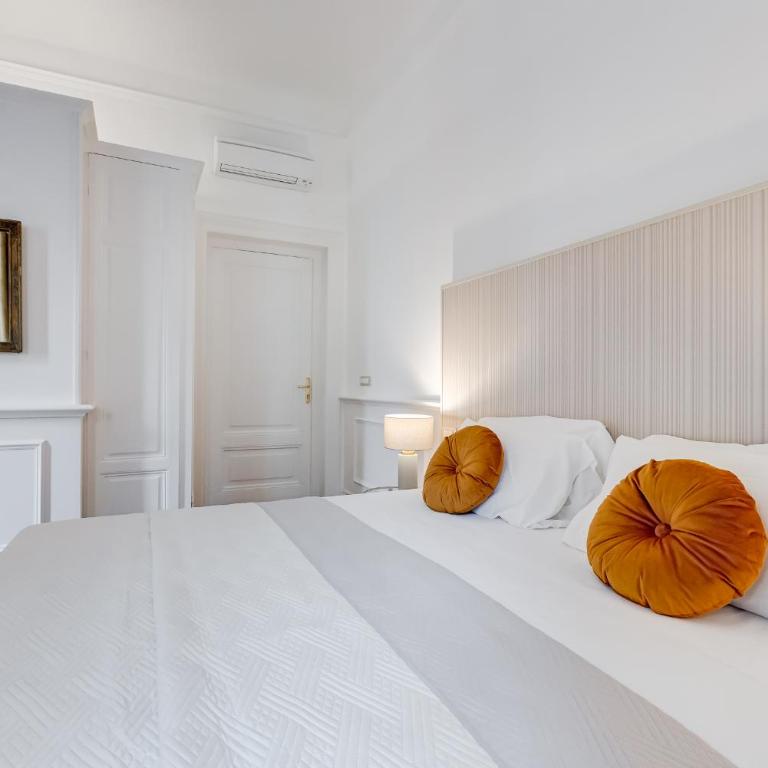 Monti Suites Cavour - Camera Matrimoniale con Bagno Privato - 17