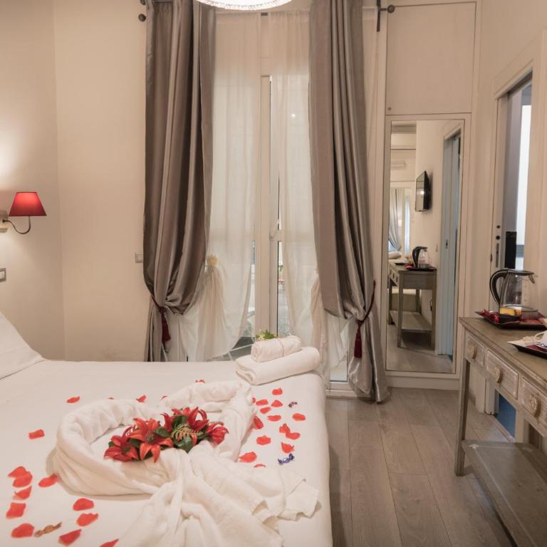 Your Vatican Suite - Camera Matrimoniale Deluxe con Balcone - 3