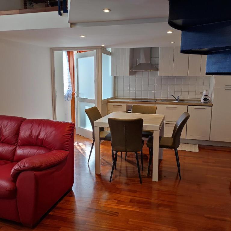 Marina Apartment City Centre - Two-Bedroom Apartment - 10