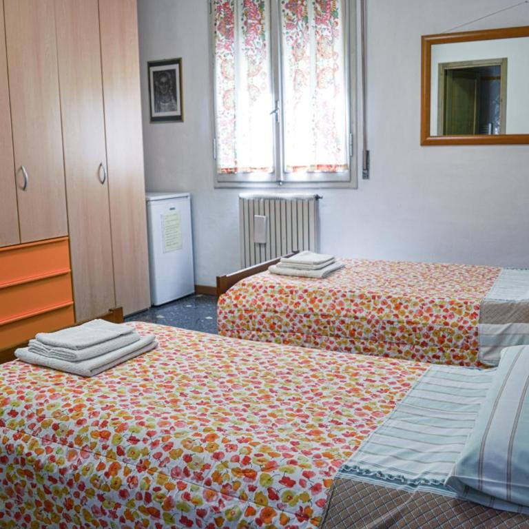Bed And Breakfast Arcobaleno - Camera Matrimoniale/Doppia con Letti Singoli con Bagno Privato - 5