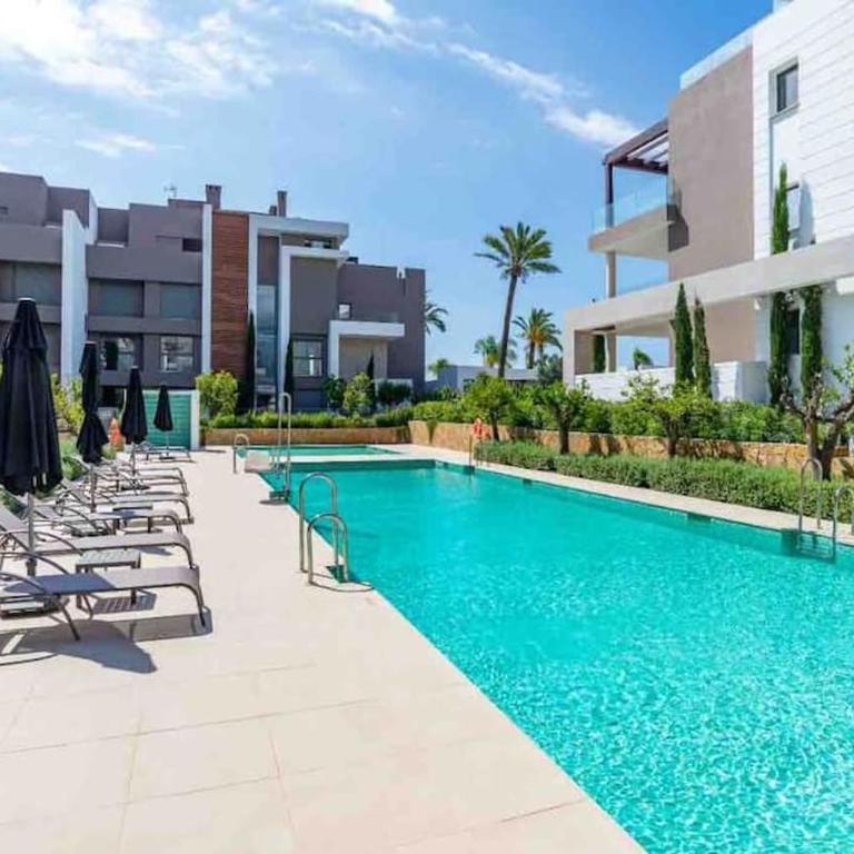 MODERN LUXURY PENTHOUSE, 15 minutes MARBELLA - Apartamento de 2 dormitorios - 34