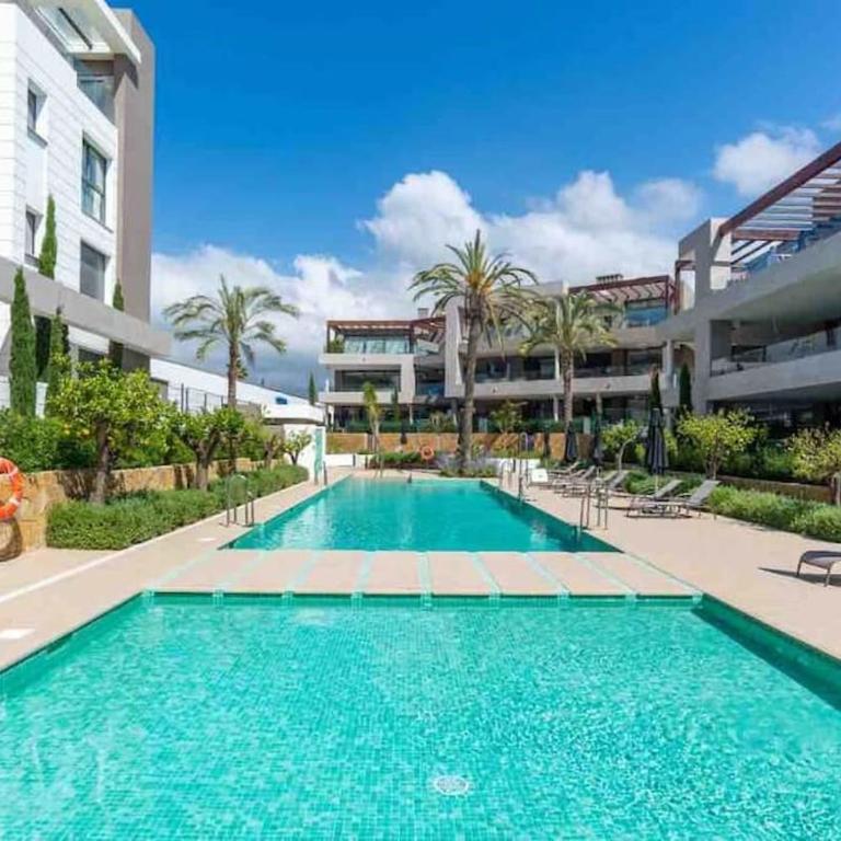 MODERN LUXURY PENTHOUSE, 15 minutes MARBELLA - Apartamento de 2 dormitorios - 36
