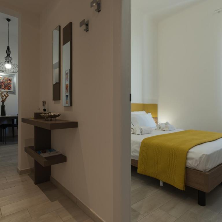 Capo di Lucca Home - in the historical center with terrace - Apartment with Terrace - 7