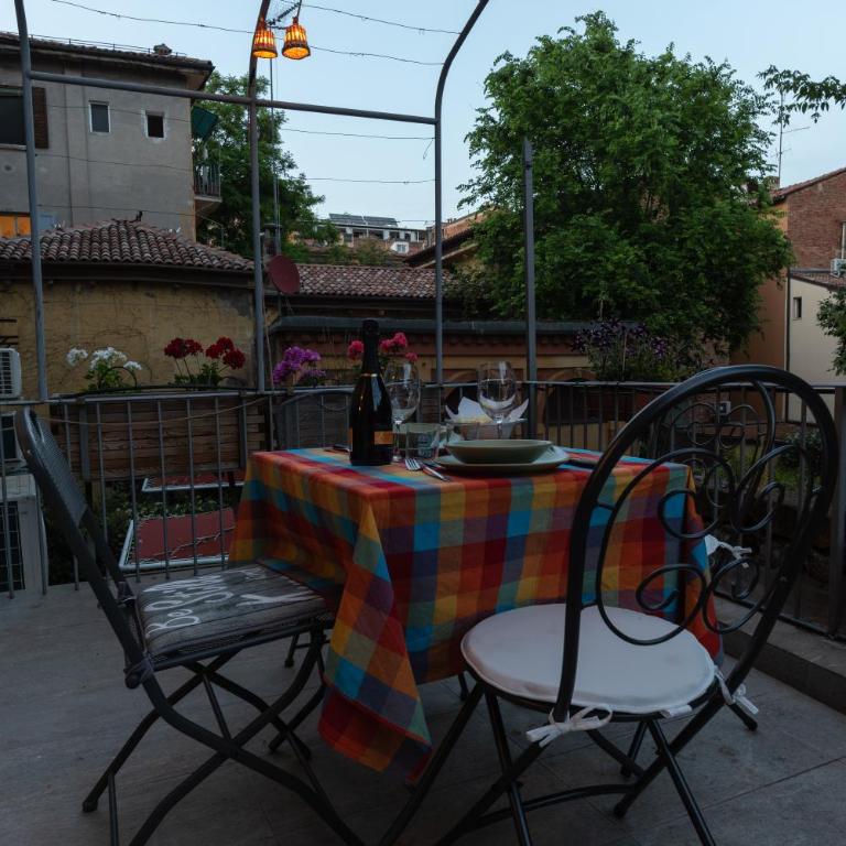 Capo di Lucca Home - in the historical center with terrace - Apartment with Terrace - 3
