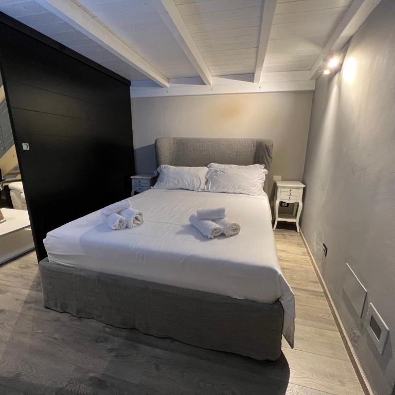 Portici Design Suite - Historical Center - One-Bedroom Apartment - 7