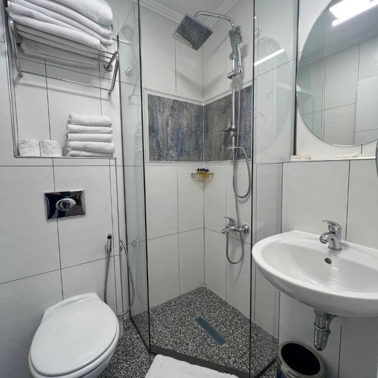 Amber Hotel - Porodična Soba - 2