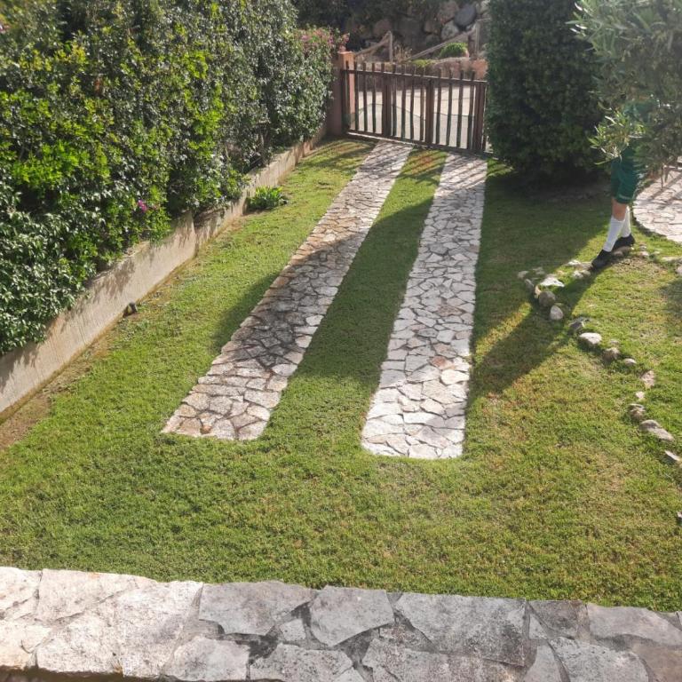 Casa Pepe, Confortevole villetta con giardino a 2 min dal mare - Casa Vacanze - 4