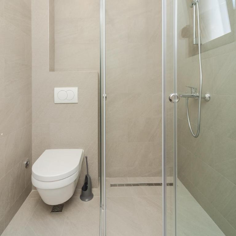 Salus Hill Condo - One-Bedroom Apartment - 26