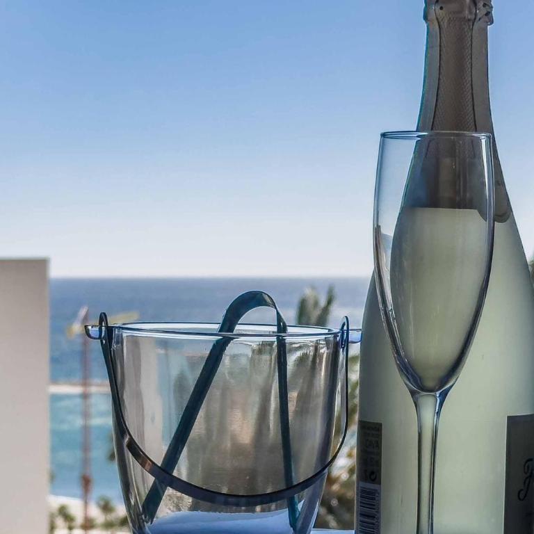 Apartamento acogedor, terraza, piscina y mar - Two-Bedroom Apartment - 15