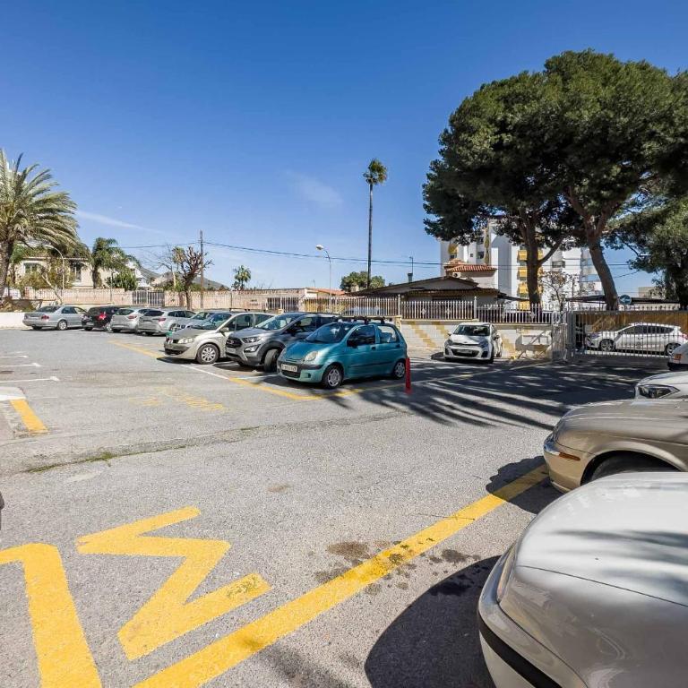 Apartamento acogedor, terraza, piscina y mar - Two-Bedroom Apartment - 43