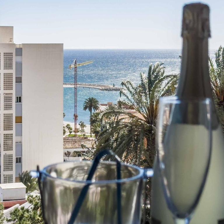 Apartamento acogedor, terraza, piscina y mar - Two-Bedroom Apartment - 1
