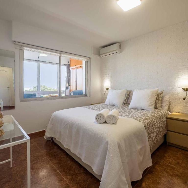 Apartamento acogedor, terraza, piscina y mar - Two-Bedroom Apartment - 9