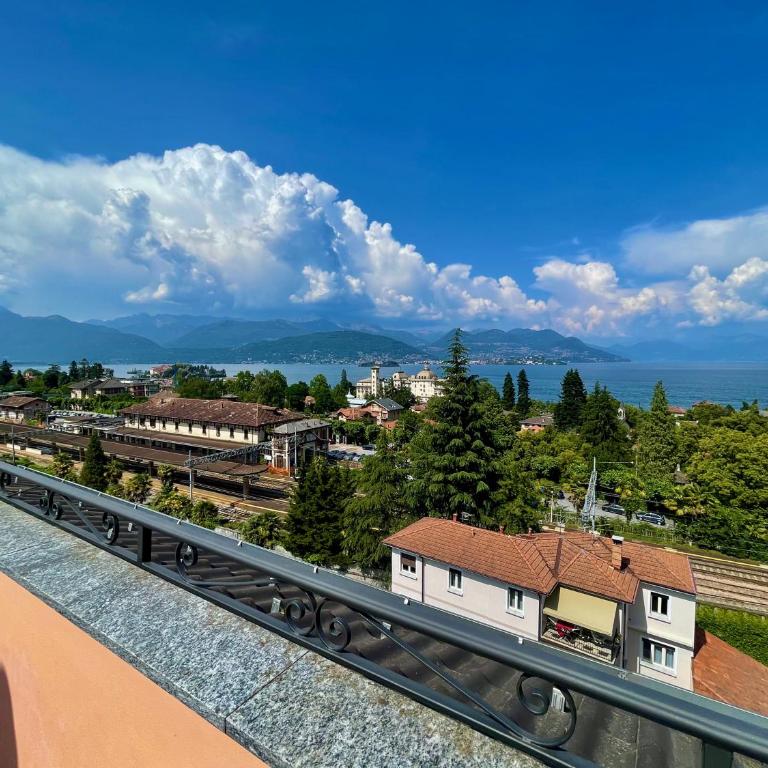 La Mansarda - Apartment with Lake View - 19