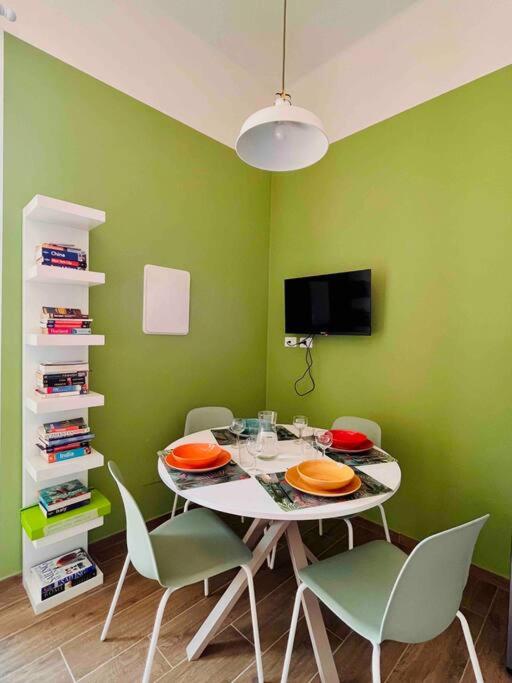 Casa Bonita Bolognina - Two-Bedroom Apartment - 24