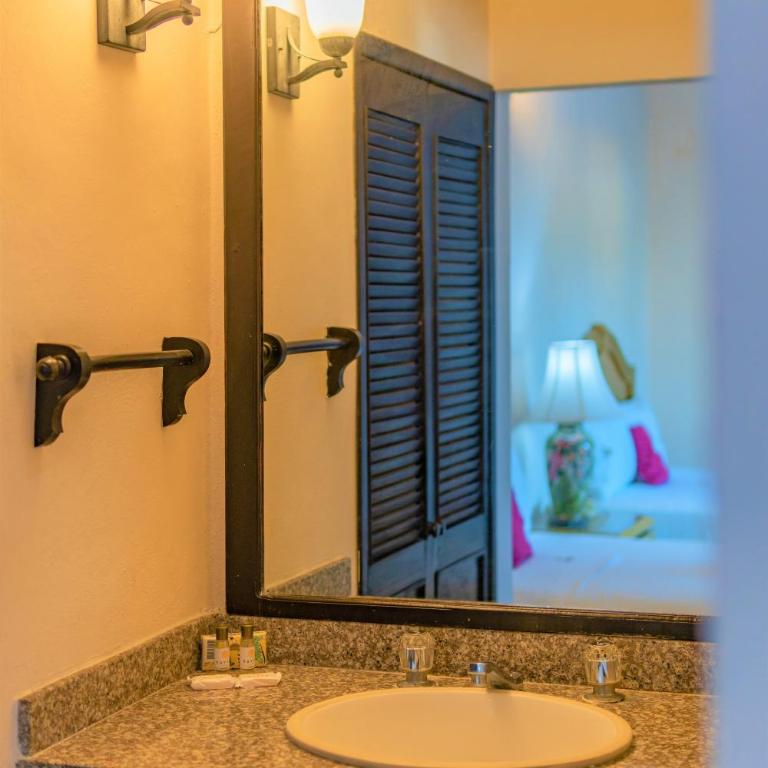 Maison del Embajador - Double Room with Two Double Beds - 9