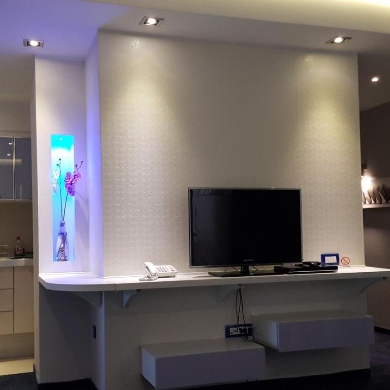Apartments M Palace - Apartman sa 2 Spavaće Sobe i Balkonom - 6