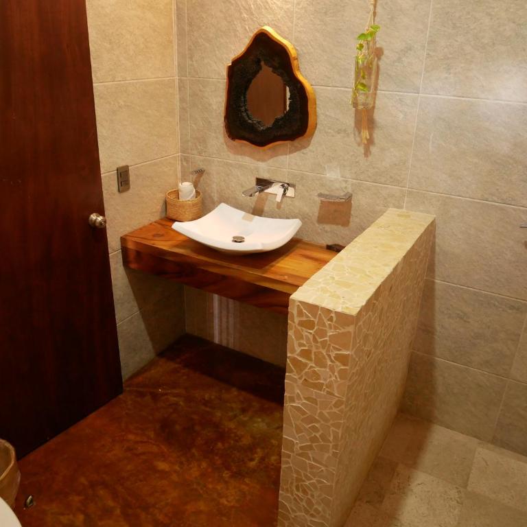 Madre Tierra Hotel & Coworking - Habitación Deluxe con 2 camas grandes - 4
