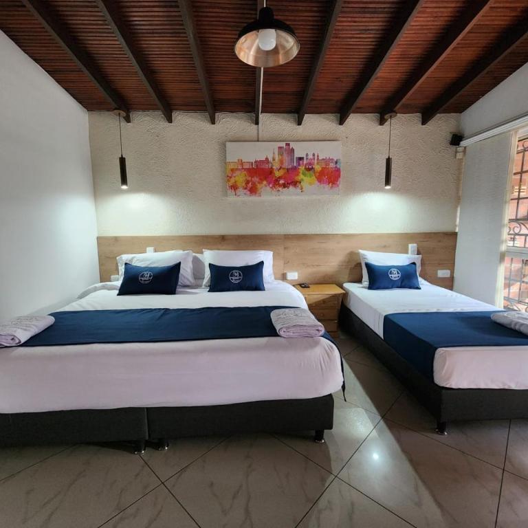 Hotel Boutique Deluxe Home Medellin - Habitación Triple Deluxe - 3
