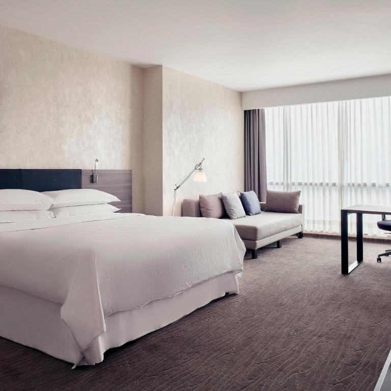 Wyndham Monterrey Ambassador Centro - Habitación Deluxe con cama extragrande - No fumadores - 4
