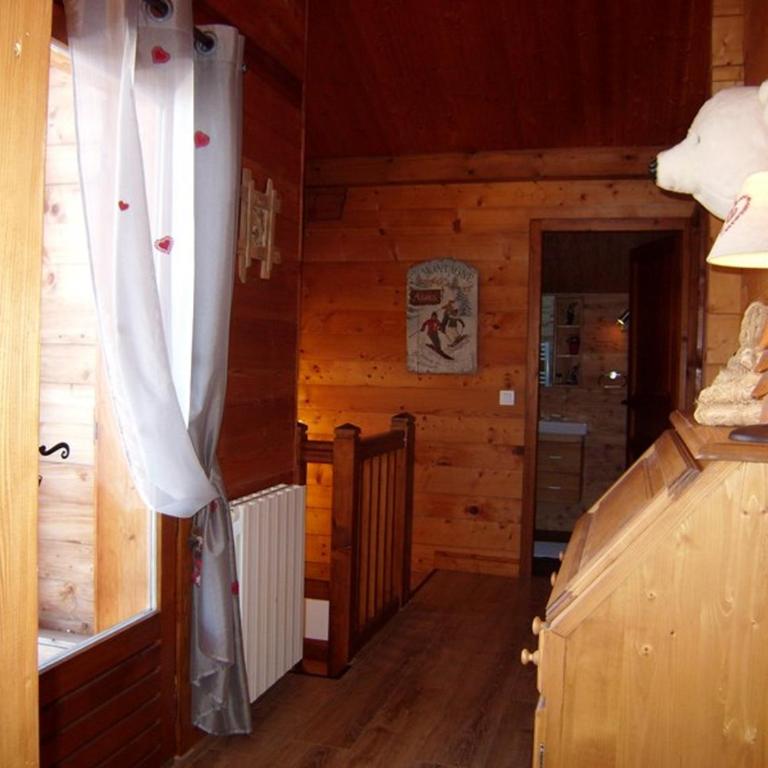 Chalet 8 pers. à 350m des pistes, 4 ch., WiFi, garage, poêle à bois, ensoleillé, Crest-Voland - Chalet 3 Chambres - 7