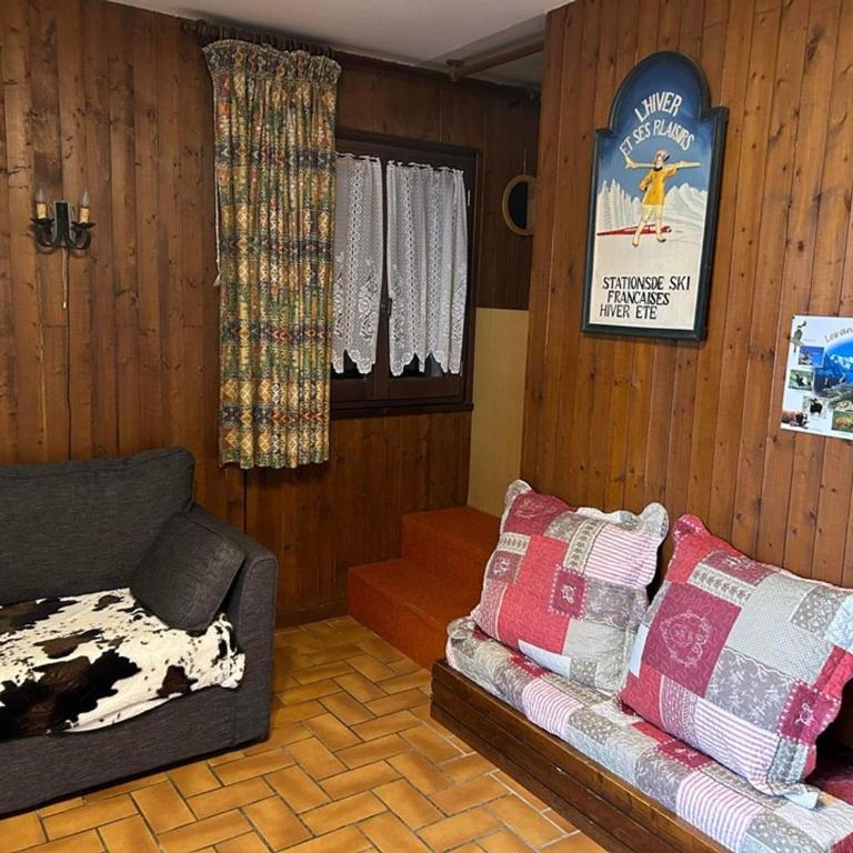 Studio cosy 4 pers. avec kitchenette équipée, parking, casier à skis, à 200m des pistes! - FR-1-733-75 - Studio - 3