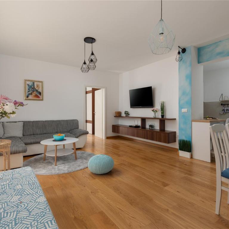 Emerald Suite with Pool, Private beach and Private Sea View Terrace - Apartment with Sea View - 3