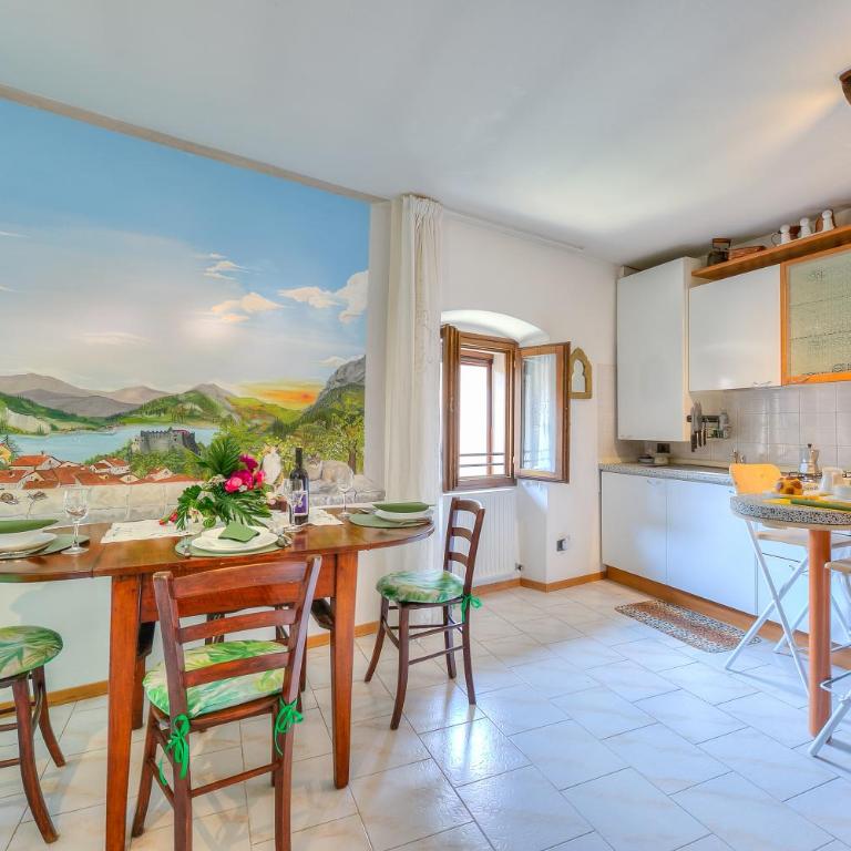 Il Nido dell'Artista Apartment with Pool - Happy Rentals - Appartement avec Vue sur la Montagne - 11