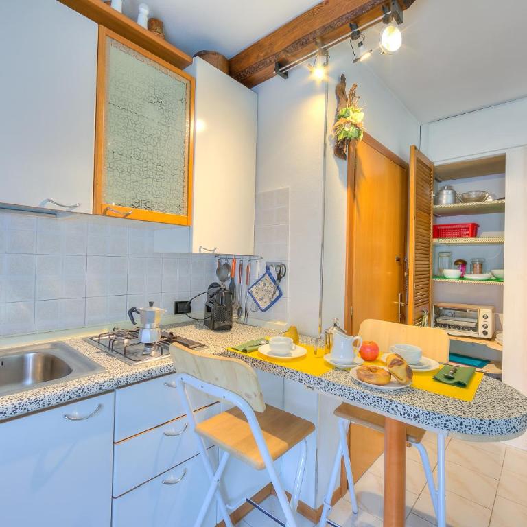 Il Nido dell'Artista Apartment with Pool - Happy Rentals - Appartement avec Vue sur la Montagne - 14