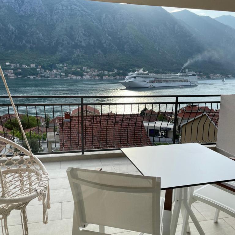 Point of View - Studio with Sea View - 2