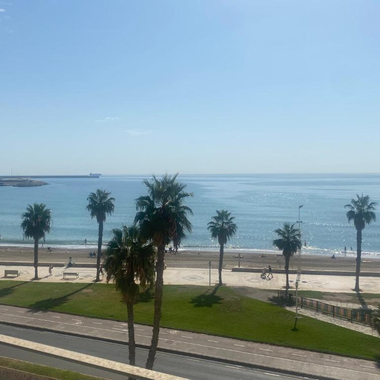 Moderno y completo apartamento frente al mar - Apartamento de 2 dormitorios - 16