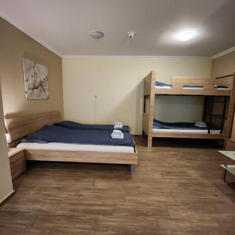 AlpenKlub Hotel - Family Room - 6