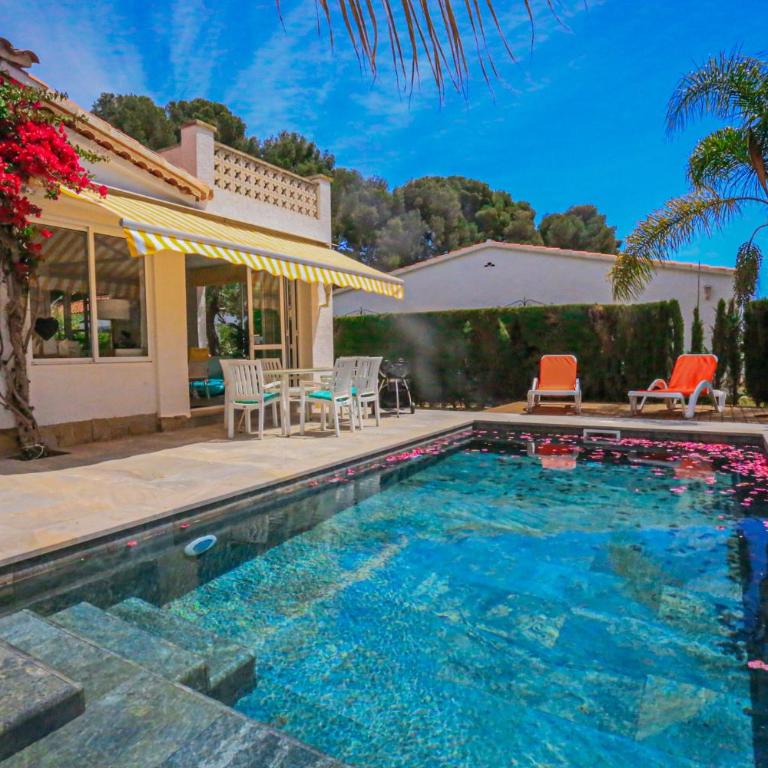 LITORAL COSTA DORADA - VILLA MONET Only families - Villa con piscina privada - 3