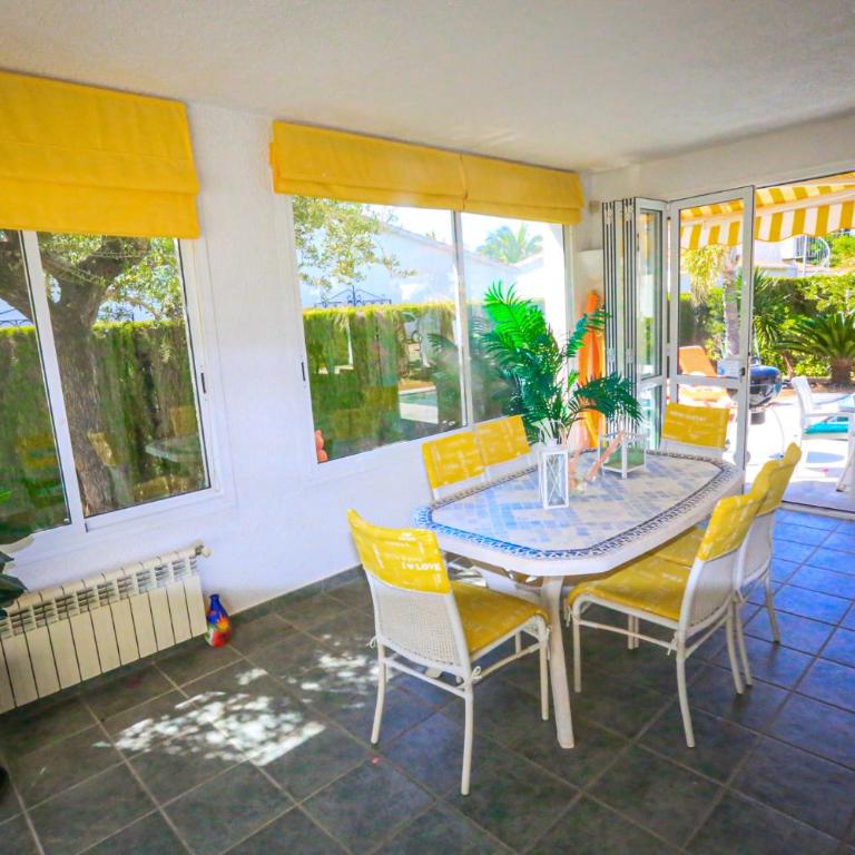 LITORAL COSTA DORADA - VILLA MONET Only families - Villa con piscina privada - 9