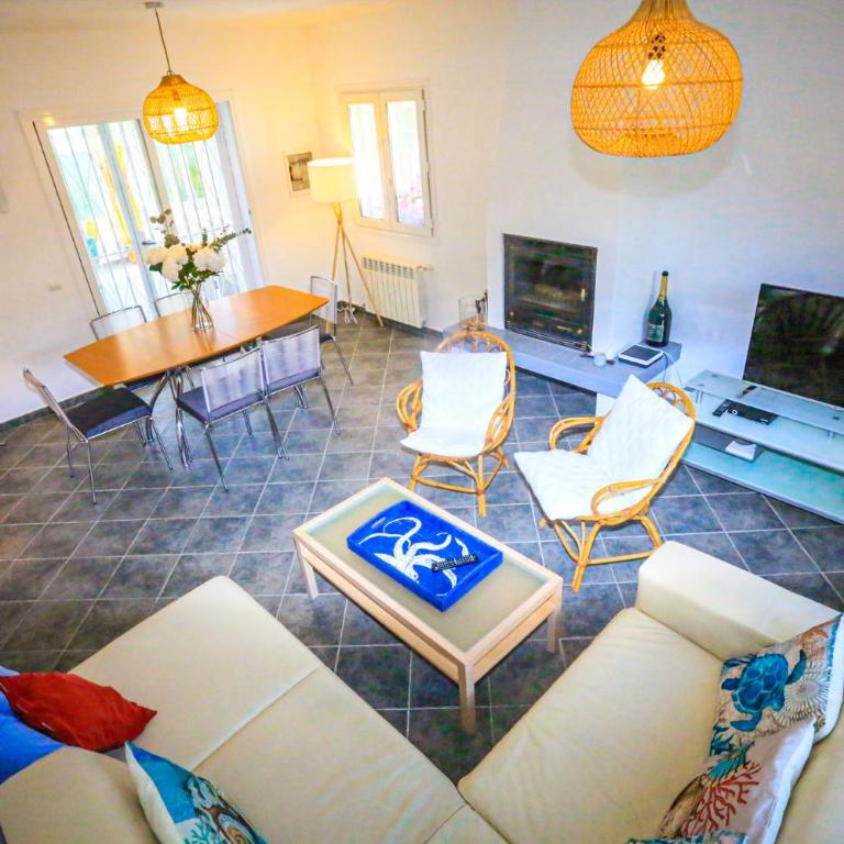 LITORAL COSTA DORADA - VILLA MONET Only families - Villa con piscina privada - 14