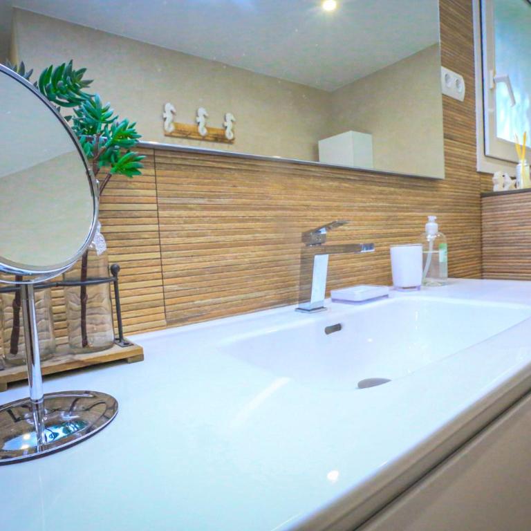 LITORAL COSTA DORADA - VILLA MONET Only families - Villa con piscina privada - 20