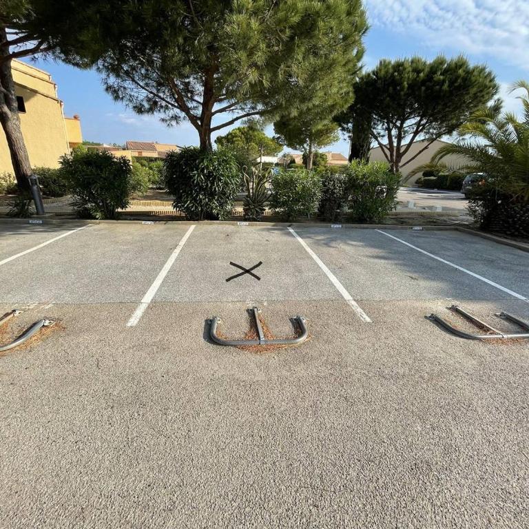 T3 calme avec terrasse, clim et parking proche plage - FR-1-106-45 - Apartment - 9
