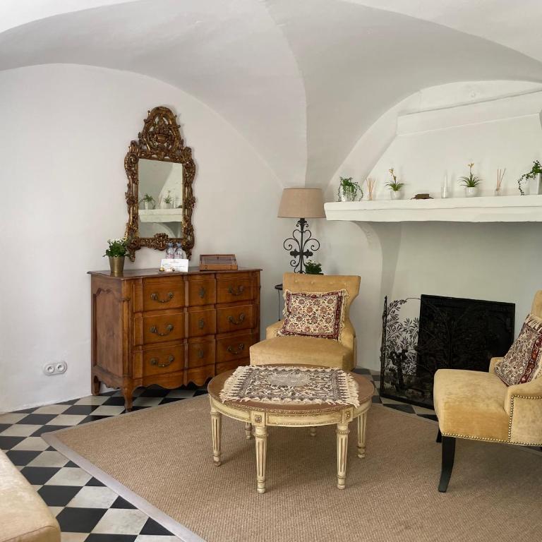 Villa Hautvallon - Peaceful Escape in Provence - Two-Bedroom Family Suite - 12