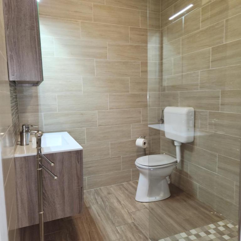 AlpenKlub Hotel - Double Room with Private Bathroom - 4