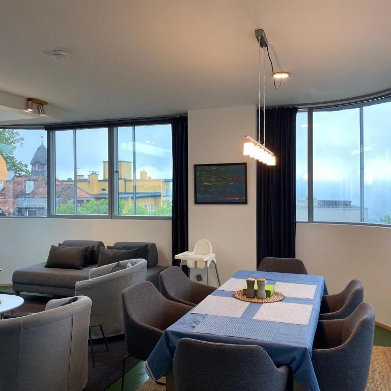 Holidayhome OMYXL - Appartamento con Vista Montagna - 75