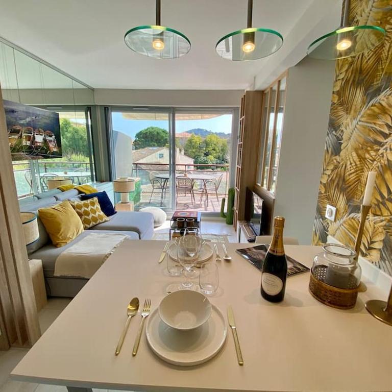 Appt Standing StTropez terrasse Piscine Parking - Apartamento de 1 dormitorio - 1
