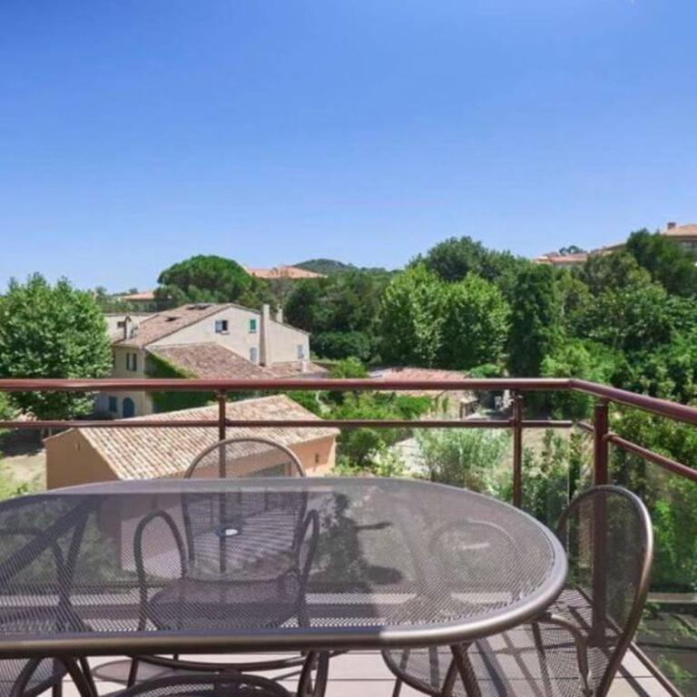 Appt Standing StTropez terrasse Piscine Parking - Apartamento de 1 dormitorio - 6