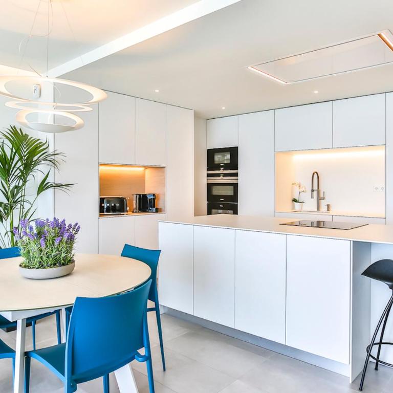 MAGNÍFICO APARTAMENTO - primera línea de mar - Apartamento de 3 dormitorios - 9