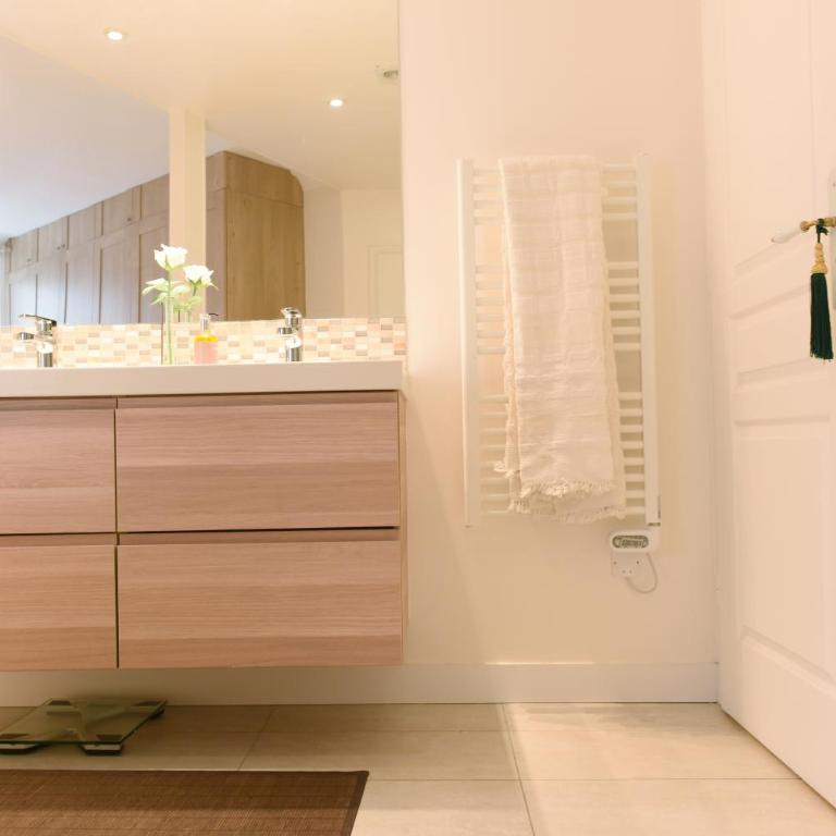 Sophisticated Gem in the Heart of Paris - 107m2 - Appartement 2 Chambres - 23